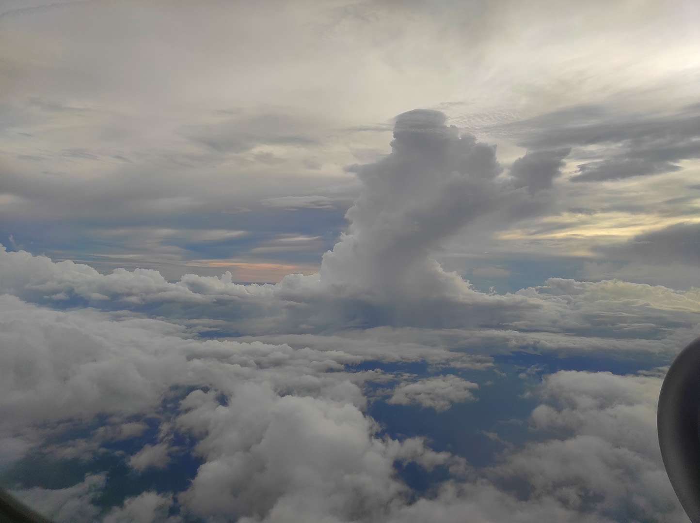 avion hacia medellin